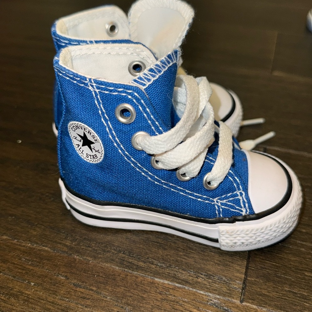 Infant converse